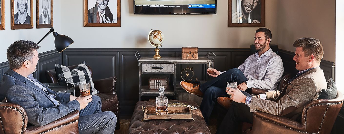 Lounge with complimentary drinks and sports